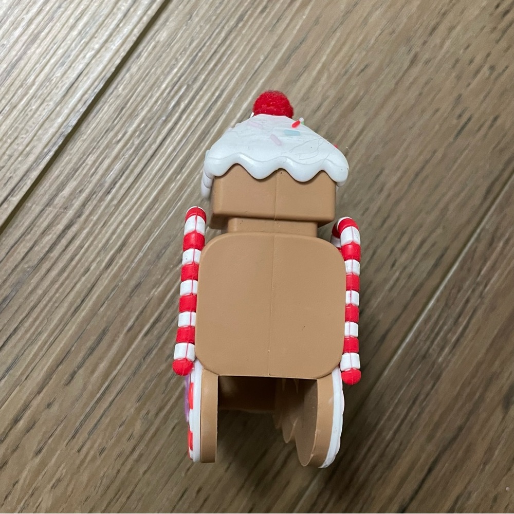 2024 Bath and Body Works Gingerbread Christmas Train Pocketbac Light and Sound - Picture 6 of 7